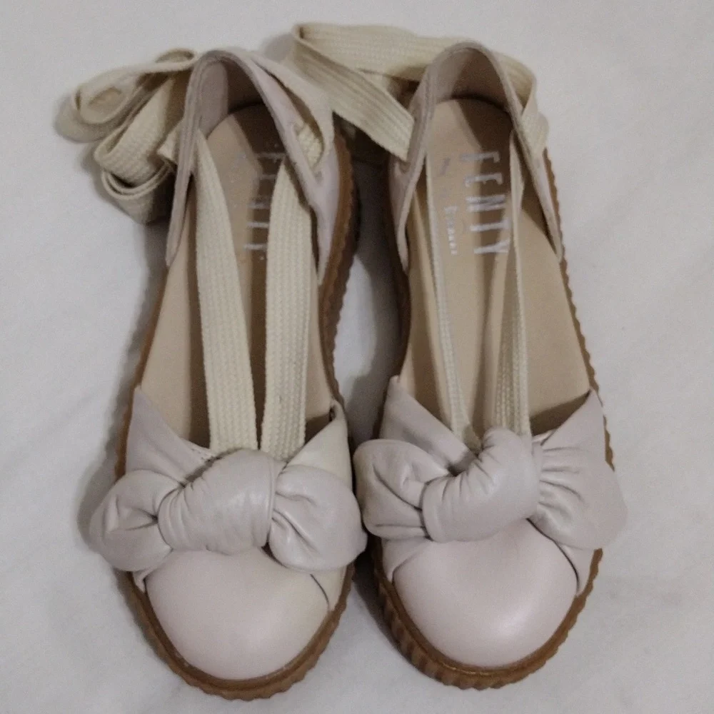 Fenty Puma by Rihanna Bow Creeper Platform Sandals 7.5 Gladiator Lace Up Trendy